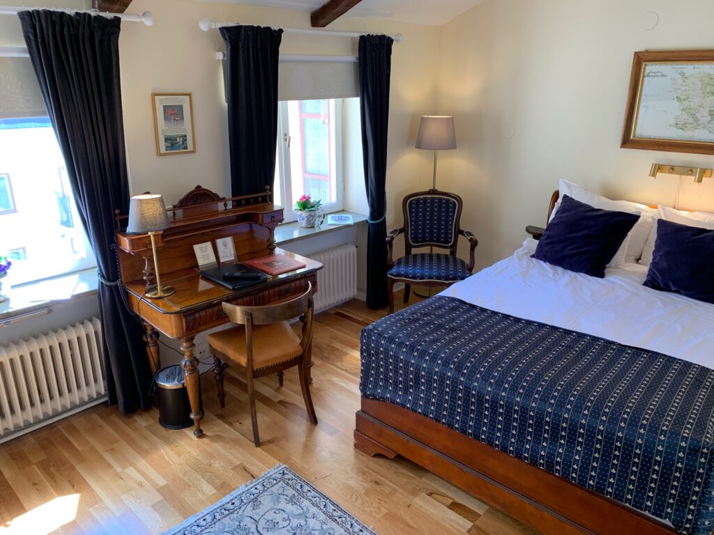 Grand Lit Room